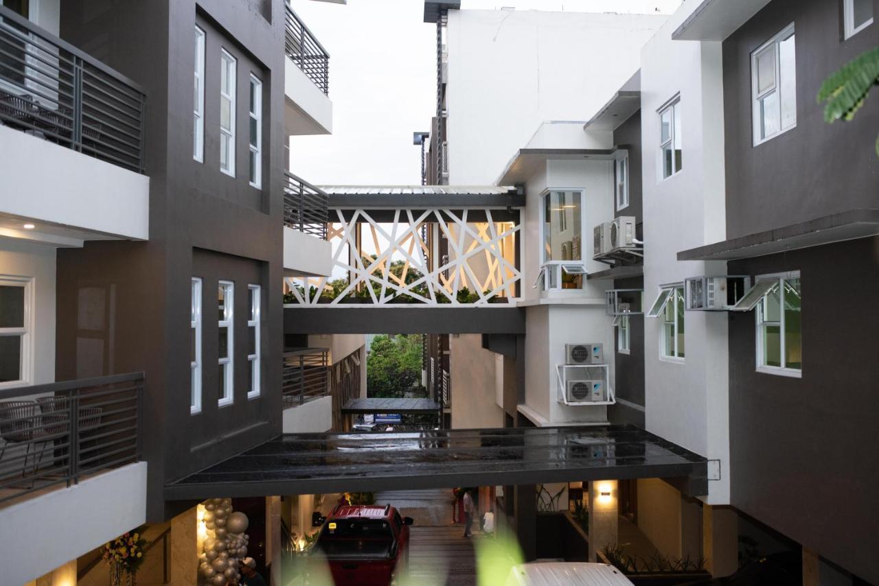 Areca Legazpi